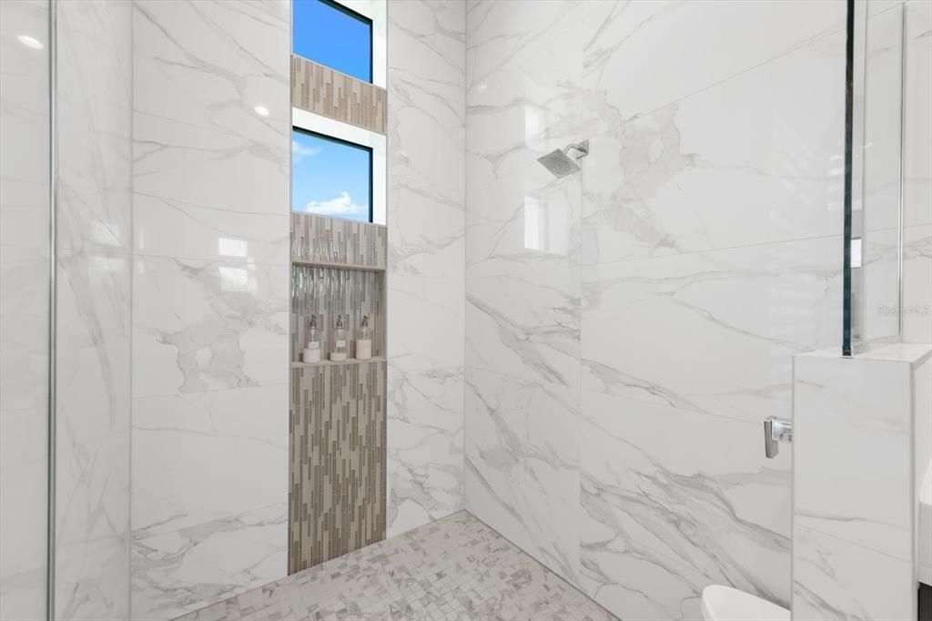 На продажу: $1,324,000 (3 спален, 3 ванн, 2836 Квадратных фут)