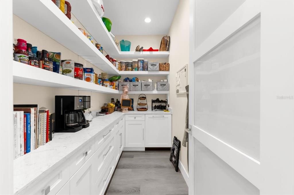 На продажу: $1,324,000 (3 спален, 3 ванн, 2836 Квадратных фут)