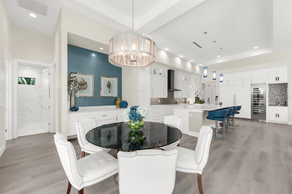 На продажу: $1,324,000 (3 спален, 3 ванн, 2836 Квадратных фут)