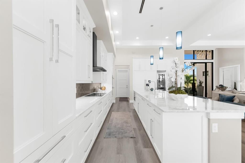 На продажу: $1,324,000 (3 спален, 3 ванн, 2836 Квадратных фут)