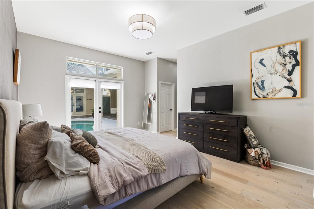 For Sale: $575,000 (3 beds, 3 baths, 2368 Square Feet)