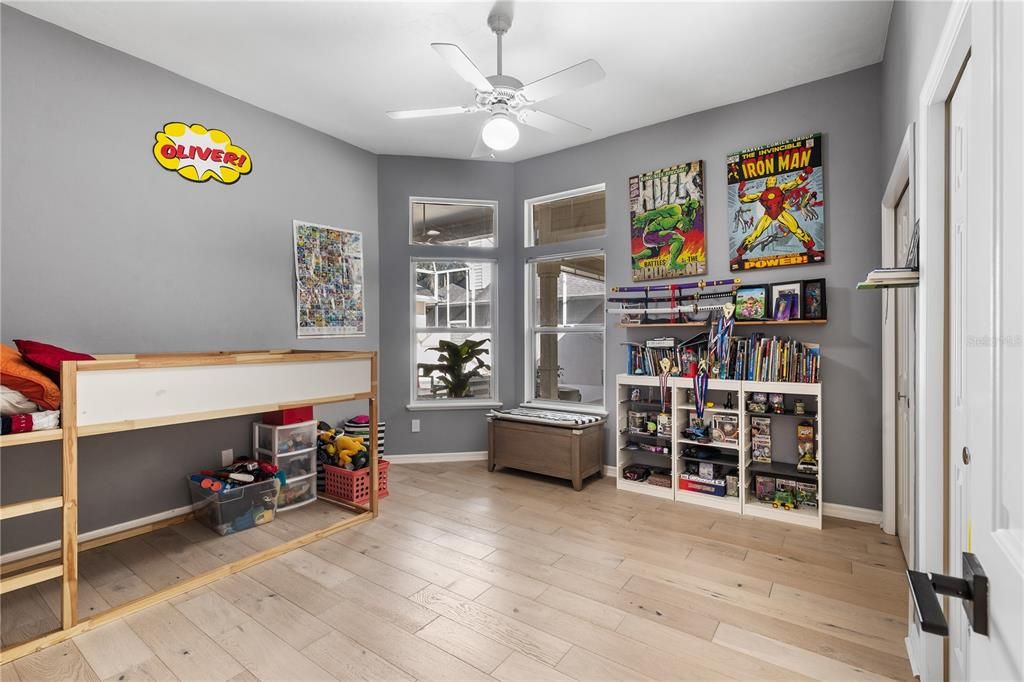 For Sale: $575,000 (3 beds, 3 baths, 2368 Square Feet)