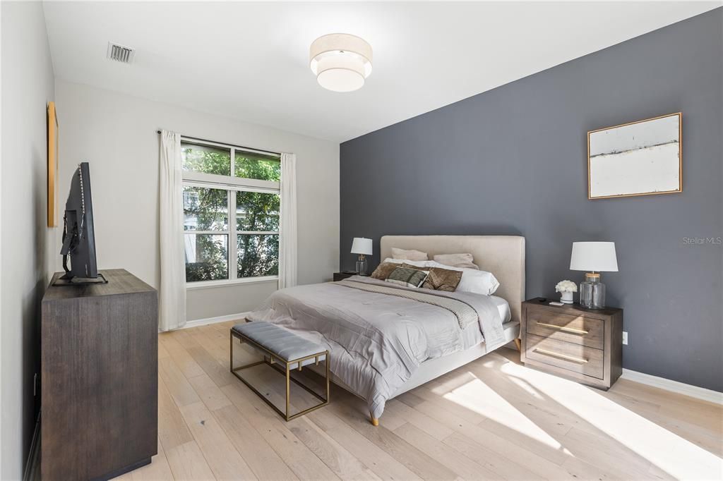 For Sale: $575,000 (3 beds, 3 baths, 2368 Square Feet)