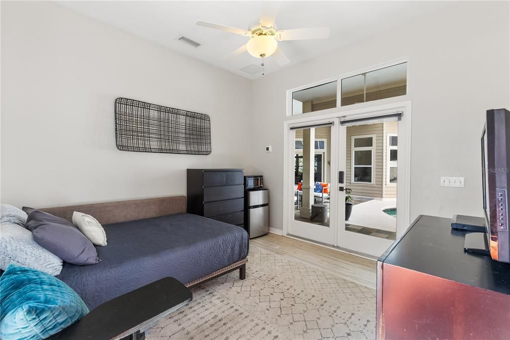 For Sale: $575,000 (3 beds, 3 baths, 2368 Square Feet)