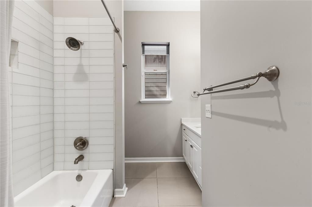 For Sale: $575,000 (3 beds, 3 baths, 2368 Square Feet)