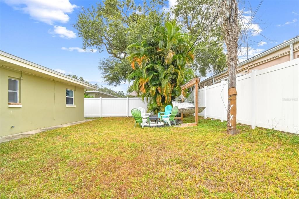 En Venta: $624,000 (4 camas, 0 baños, 2109 Pies cuadrados)