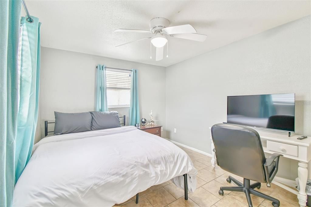 En Venta: $624,000 (4 camas, 0 baños, 2109 Pies cuadrados)