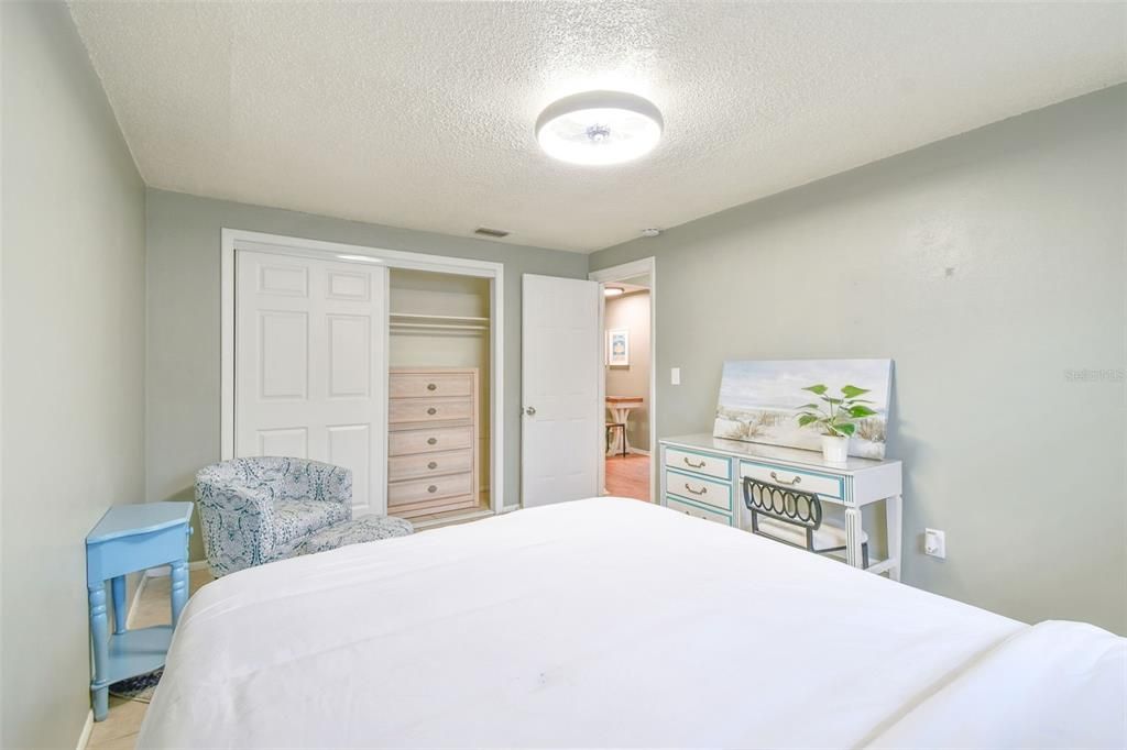 En Venta: $624,000 (4 camas, 0 baños, 2109 Pies cuadrados)