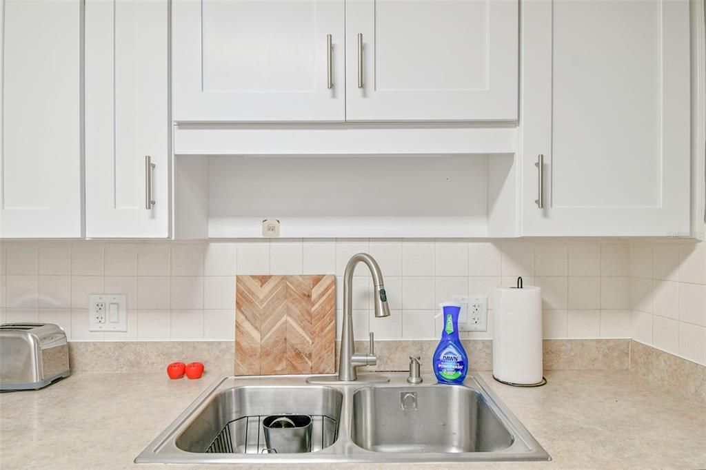 En Venta: $624,000 (4 camas, 0 baños, 2109 Pies cuadrados)