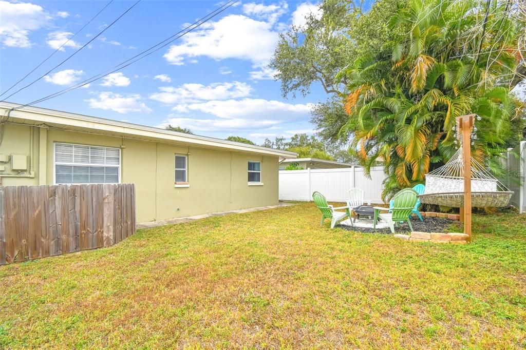 En Venta: $624,000 (4 camas, 0 baños, 2109 Pies cuadrados)