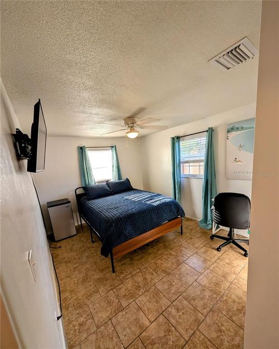 En Venta: $624,000 (4 camas, 0 baños, 2109 Pies cuadrados)