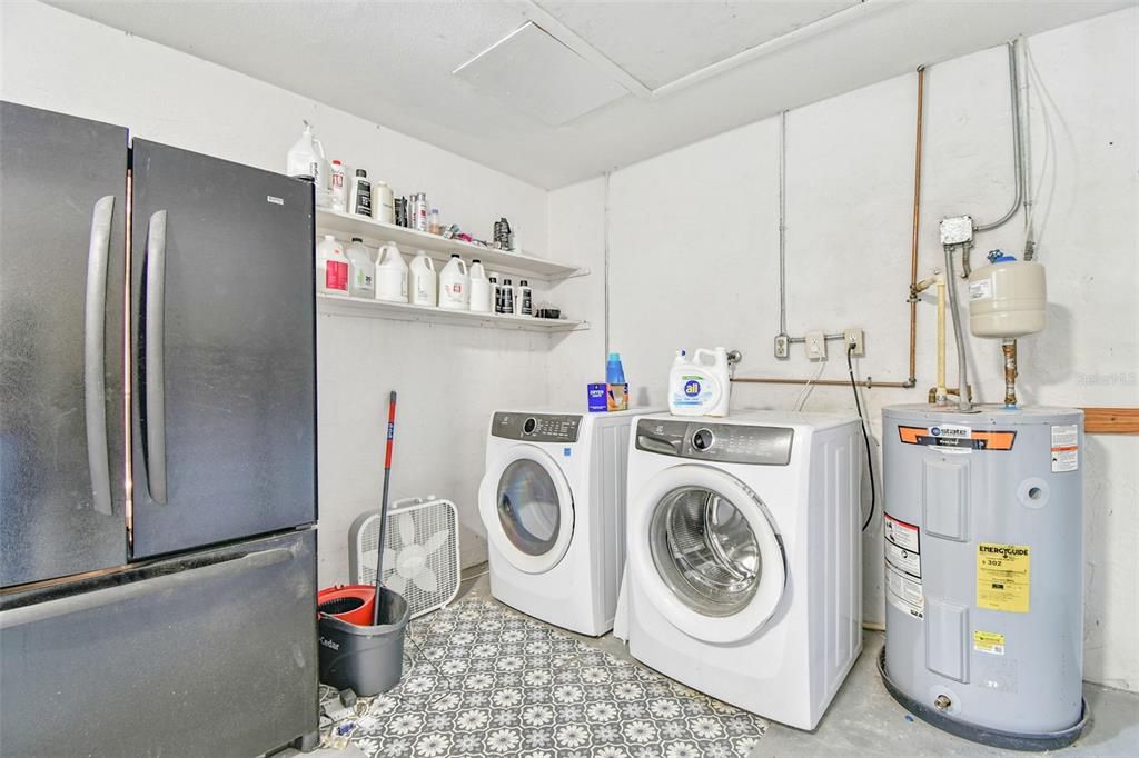 En Venta: $624,000 (4 camas, 0 baños, 2109 Pies cuadrados)