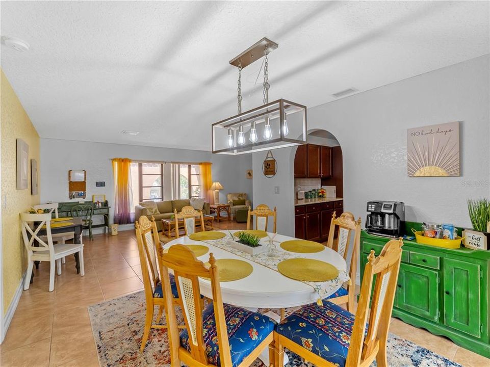 For Sale: $374,900 (3 beds, 2 baths, 2000 Square Feet)