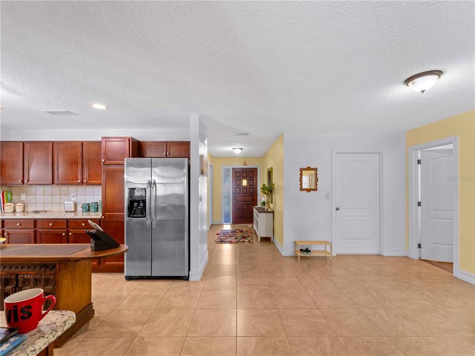 For Sale: $374,900 (3 beds, 2 baths, 2000 Square Feet)