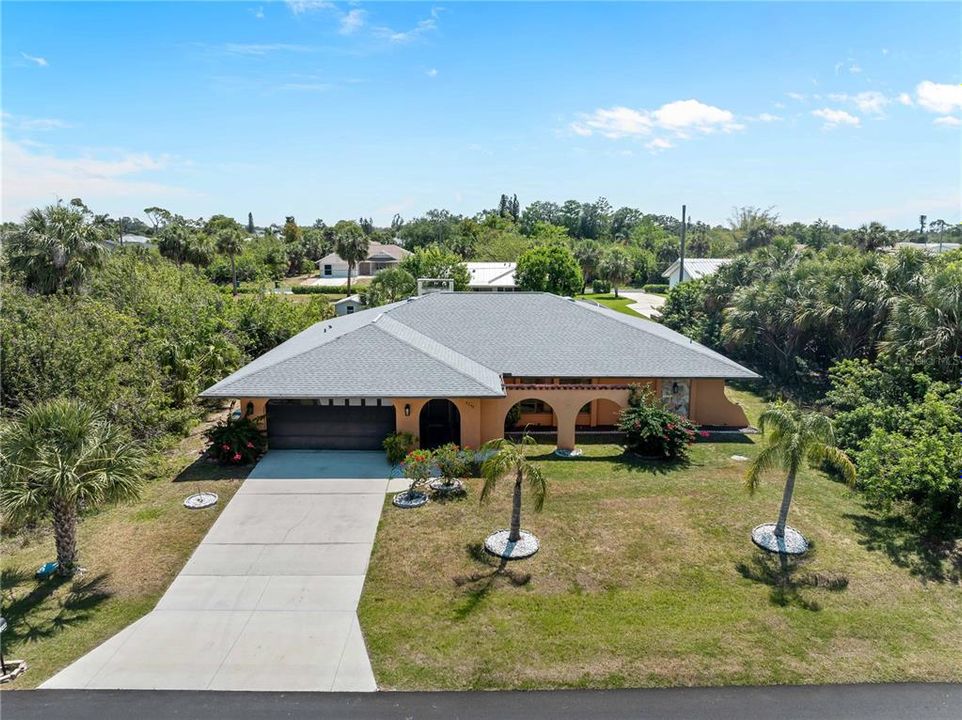 For Sale: $374,900 (3 beds, 2 baths, 2000 Square Feet)