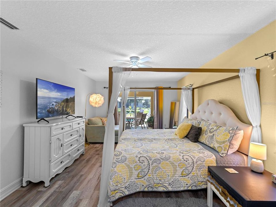 For Sale: $374,900 (3 beds, 2 baths, 2000 Square Feet)