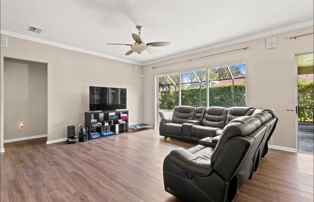 For Sale: $574,900 (4 beds, 3 baths, 3032 Square Feet)