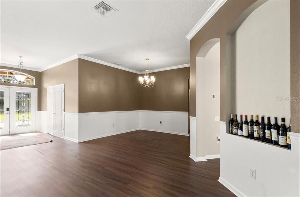 For Sale: $574,900 (4 beds, 3 baths, 3032 Square Feet)