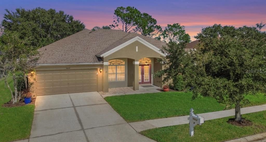 For Sale: $574,900 (4 beds, 3 baths, 3032 Square Feet)