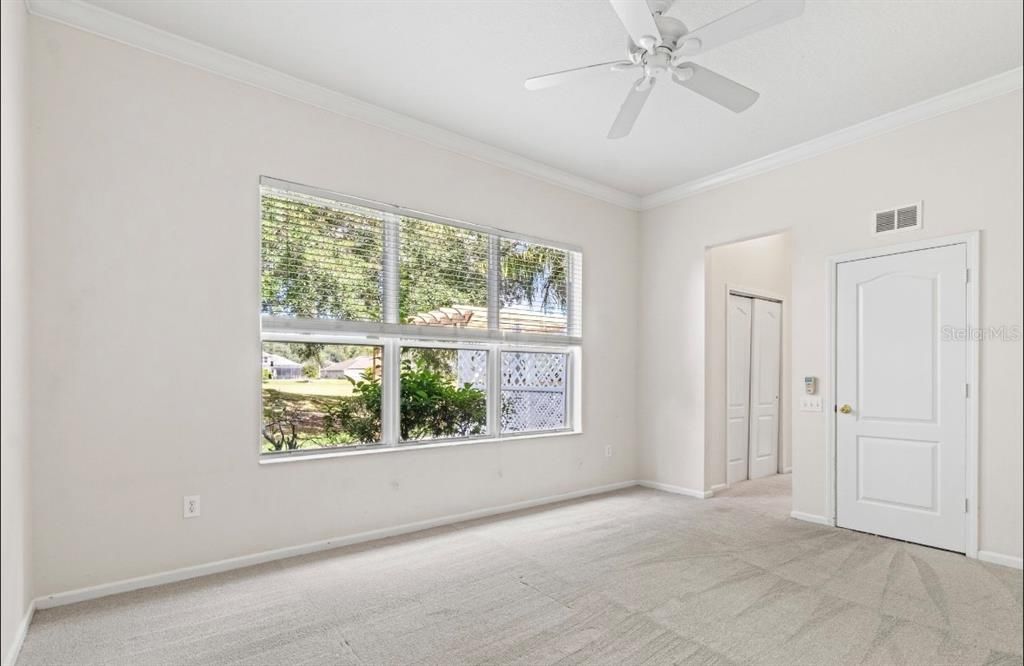 For Sale: $574,900 (4 beds, 3 baths, 3032 Square Feet)