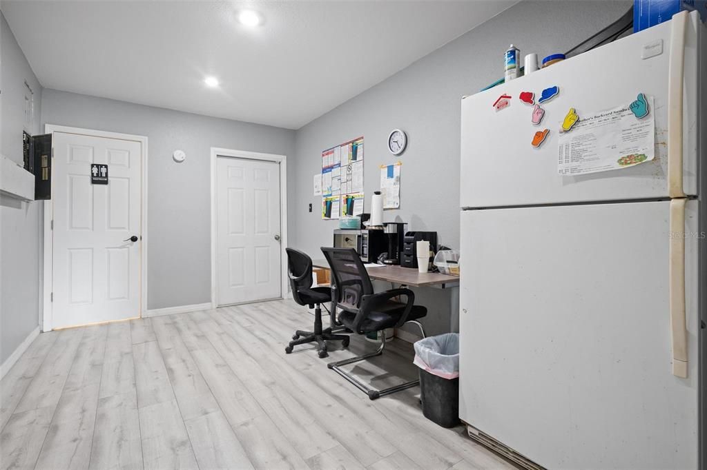 На продажу: $850,000 (0 спален, 0 ванн, 0 Квадратных фут)