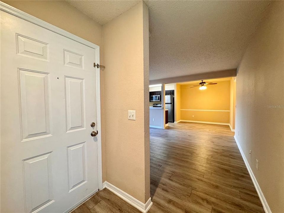 For Rent: $1,450 (1 beds, 1 baths, 749 Square Feet)