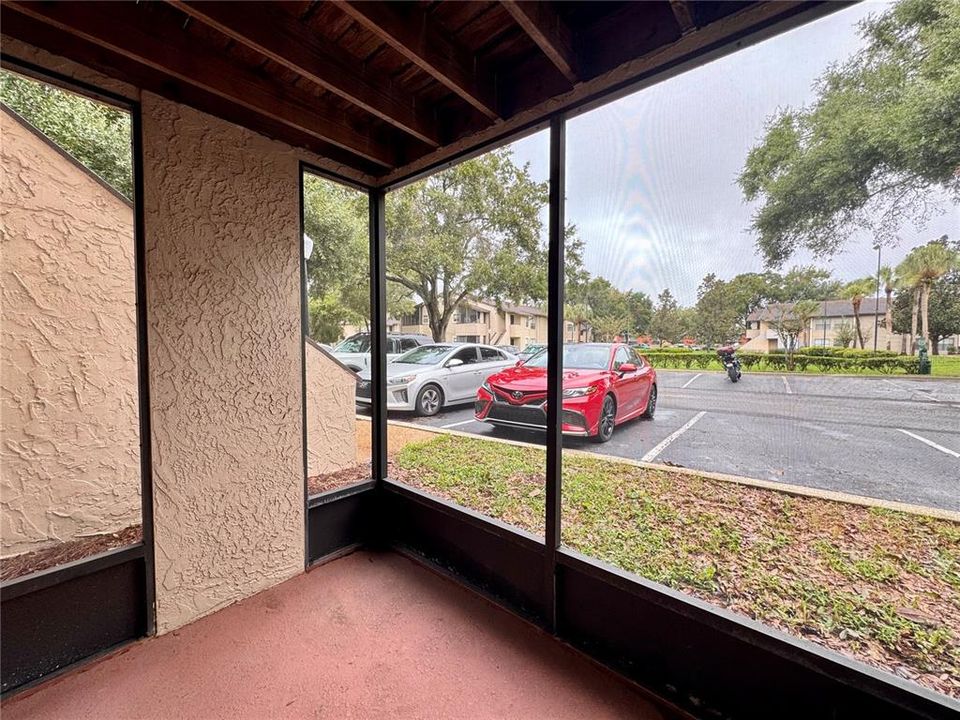 For Rent: $1,450 (1 beds, 1 baths, 749 Square Feet)