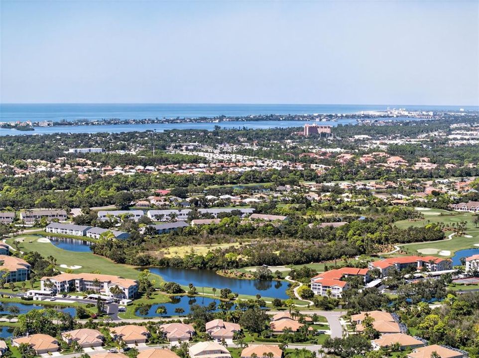 En Venta: $1,150,000 (4 camas, 3 baños, 3583 Pies cuadrados)