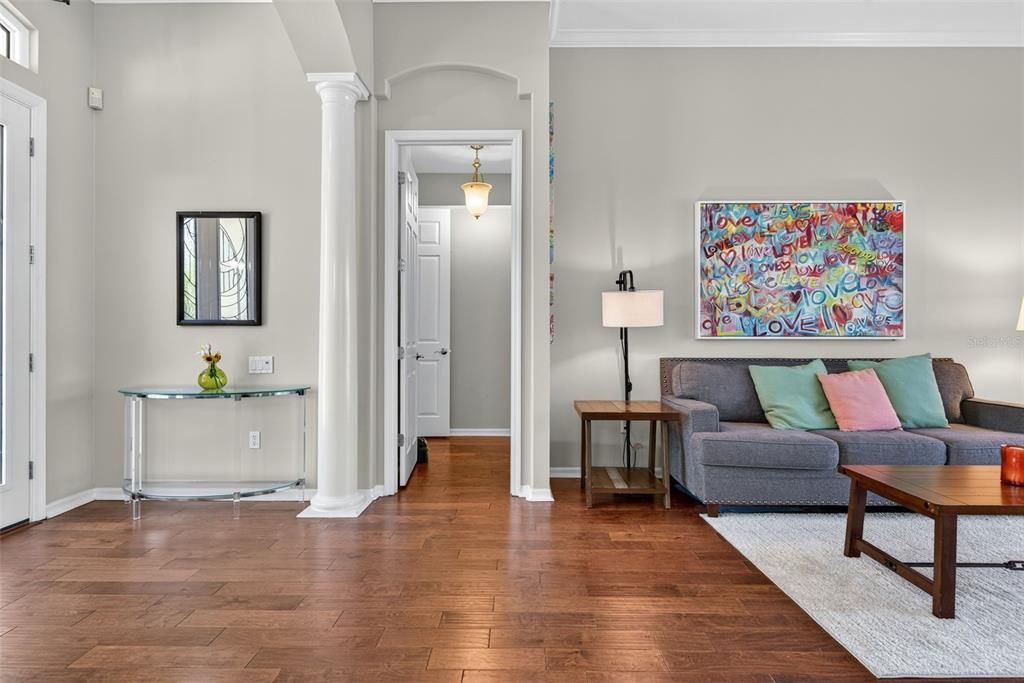 En Venta: $1,150,000 (4 camas, 3 baños, 3583 Pies cuadrados)