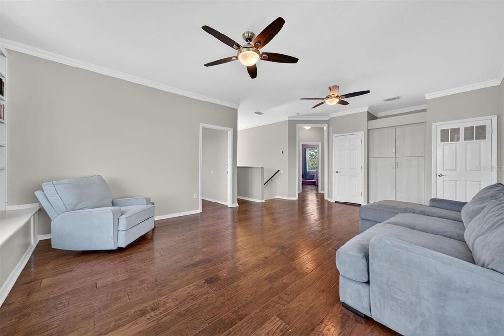 En Venta: $1,150,000 (4 camas, 3 baños, 3583 Pies cuadrados)