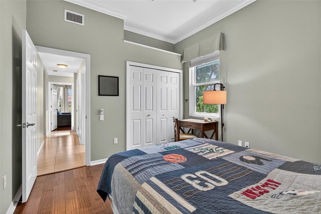 En Venta: $1,150,000 (4 camas, 3 baños, 3583 Pies cuadrados)