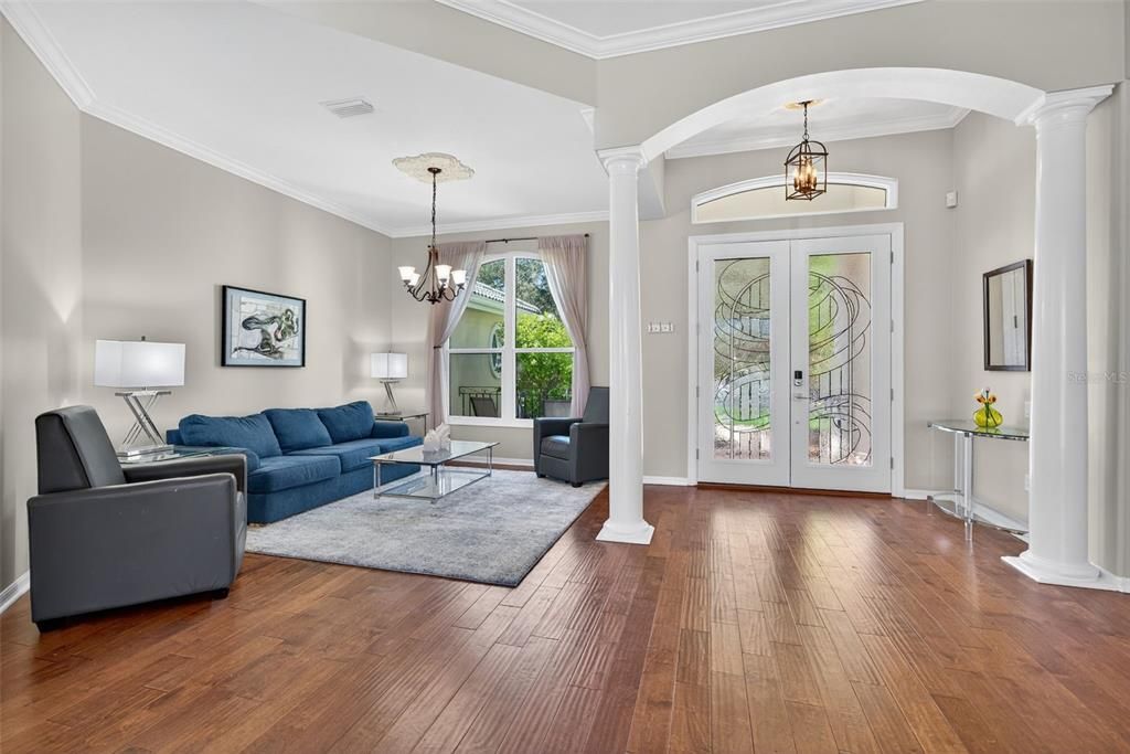 En Venta: $1,150,000 (4 camas, 3 baños, 3583 Pies cuadrados)