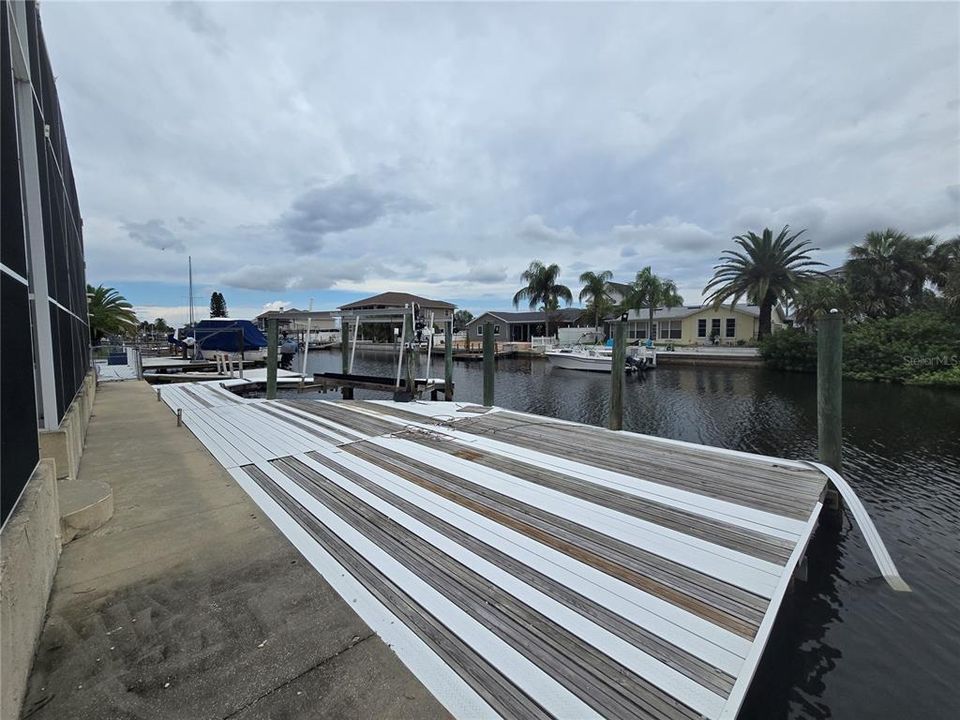 В аренду: $3,300 (4 спален, 2 ванн, 2042 Квадратных фут)