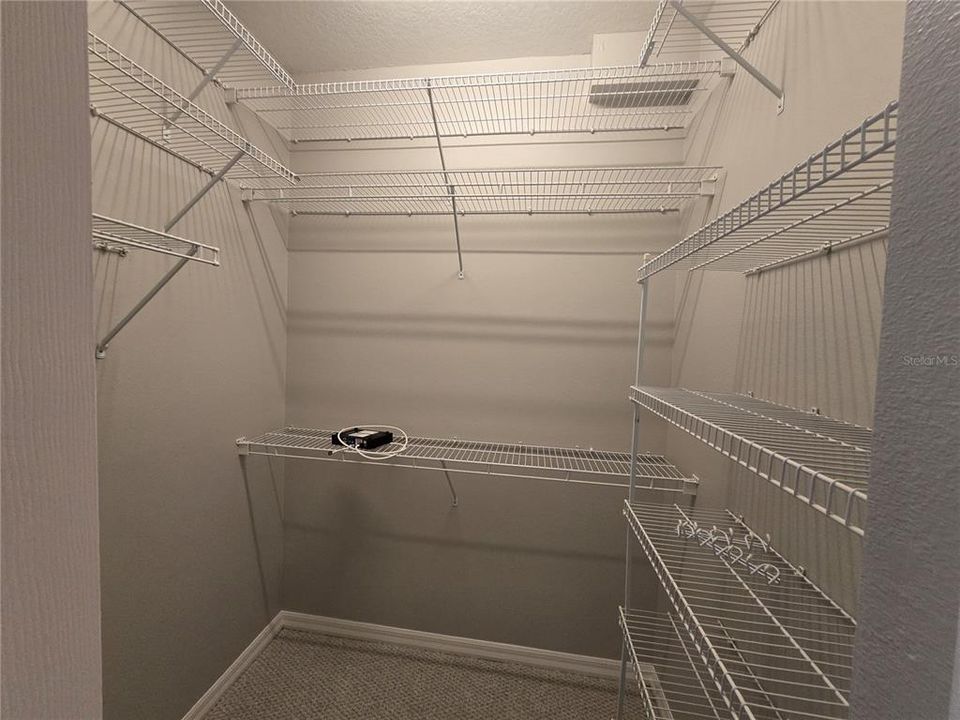 В аренду: $3,300 (4 спален, 2 ванн, 2042 Квадратных фут)