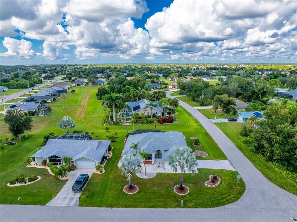 合同活跃: $389,999 (3 贝兹, 2 浴室, 2267 平方英尺)