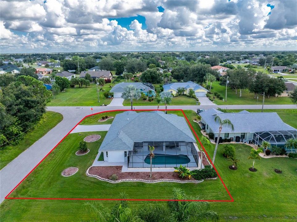 合同活跃: $389,999 (3 贝兹, 2 浴室, 2267 平方英尺)