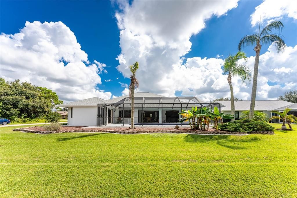 合同活跃: $389,999 (3 贝兹, 2 浴室, 2267 平方英尺)