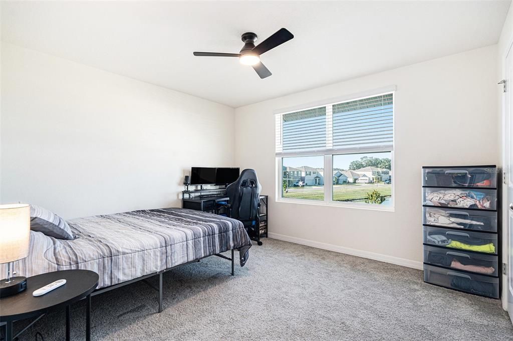 En Venta: $393,990 (5 camas, 3 baños, 2605 Pies cuadrados)