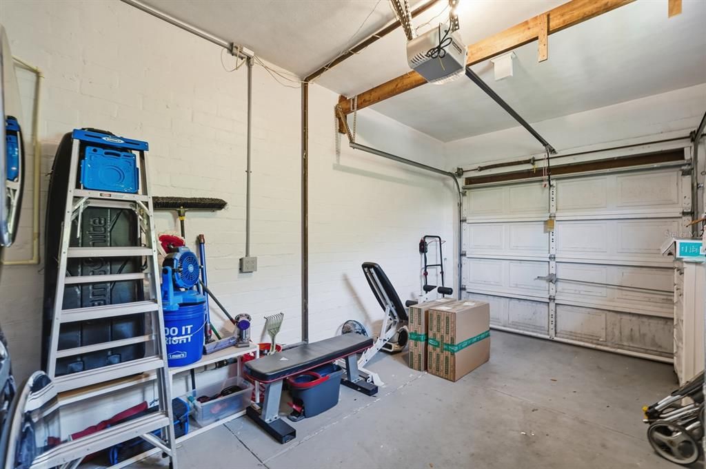 For Sale: $369,000 (3 beds, 2 baths, 1527 Square Feet)