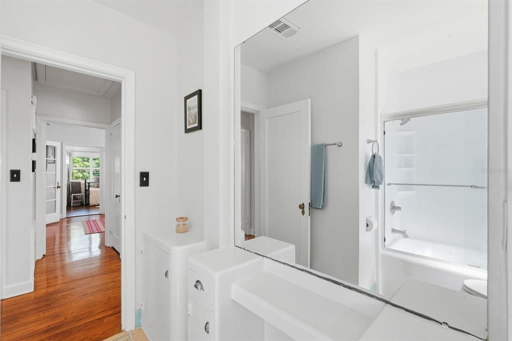 For Sale: $369,000 (3 beds, 2 baths, 1527 Square Feet)