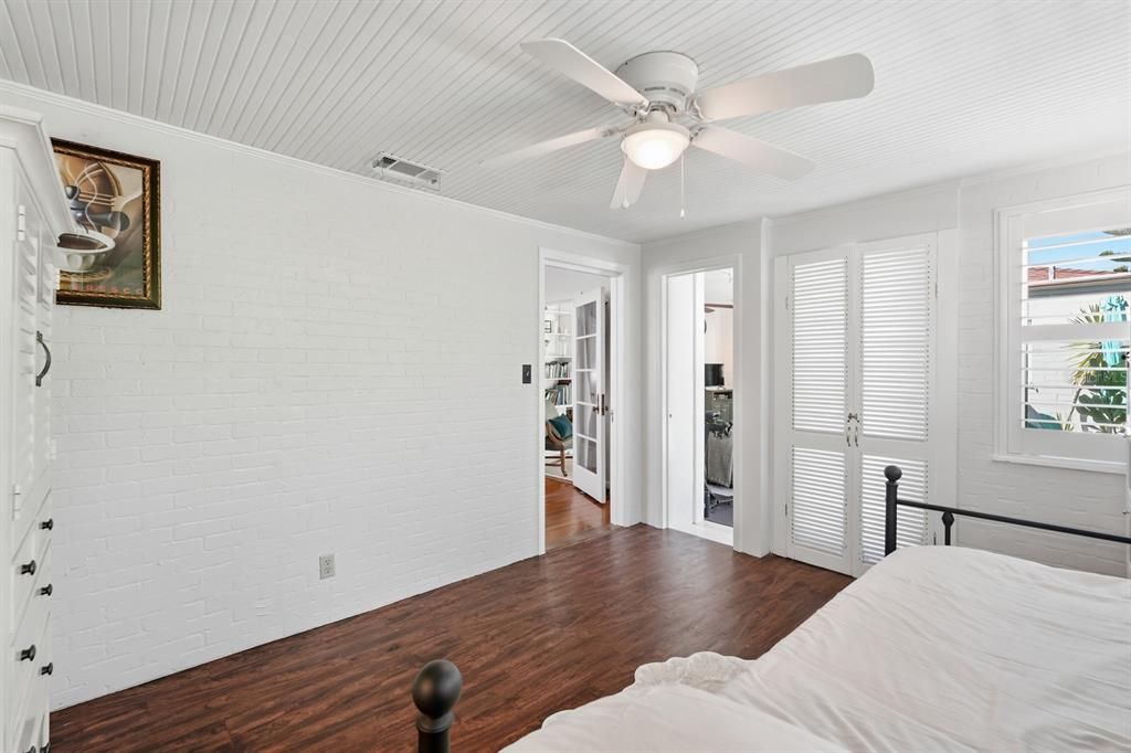 For Sale: $369,000 (3 beds, 2 baths, 1527 Square Feet)