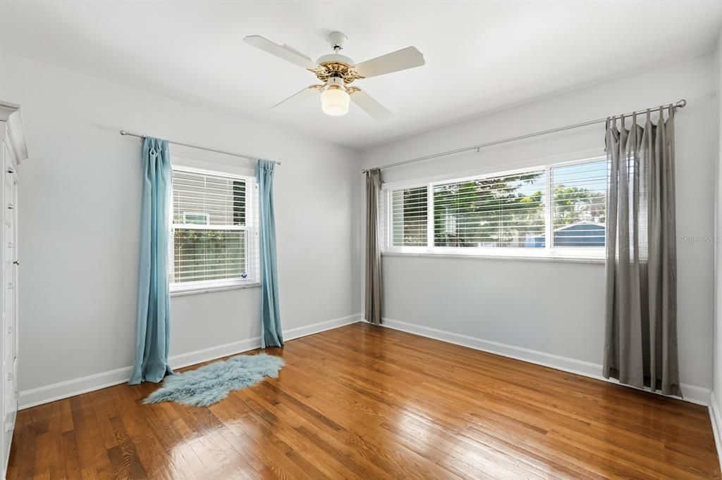 For Sale: $369,000 (3 beds, 2 baths, 1527 Square Feet)