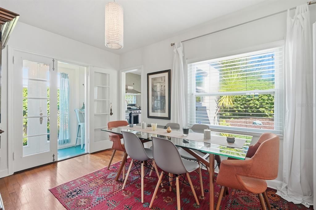 For Sale: $369,000 (3 beds, 2 baths, 1527 Square Feet)