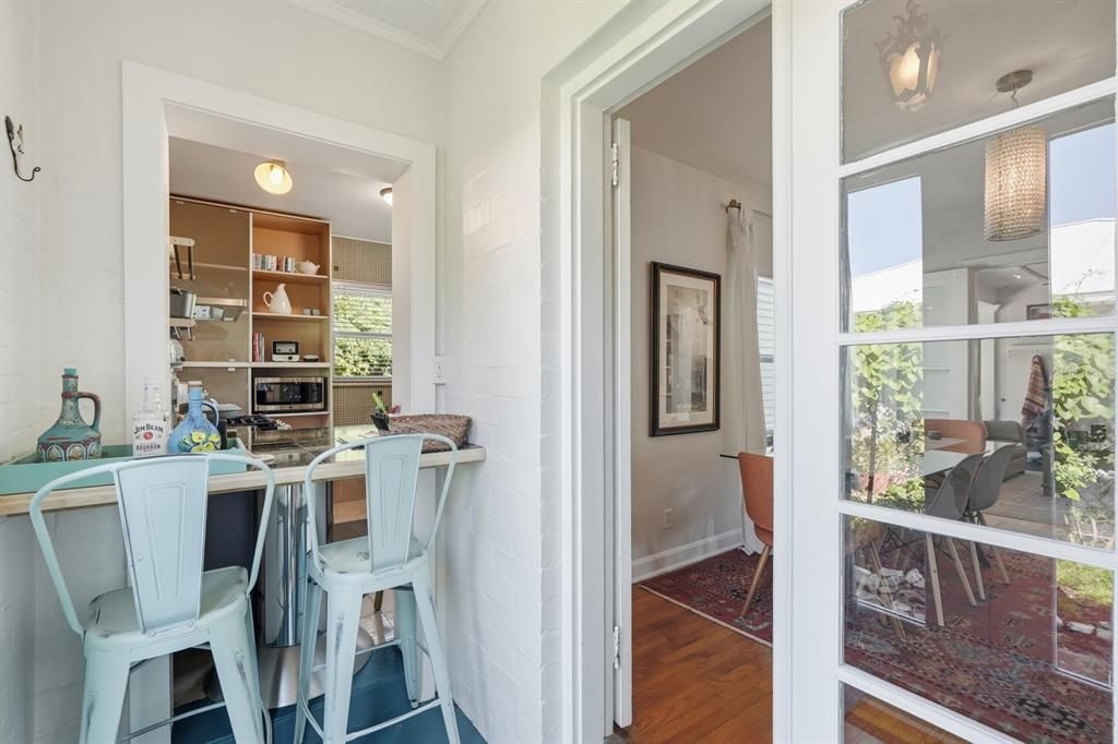 For Sale: $369,000 (3 beds, 2 baths, 1527 Square Feet)