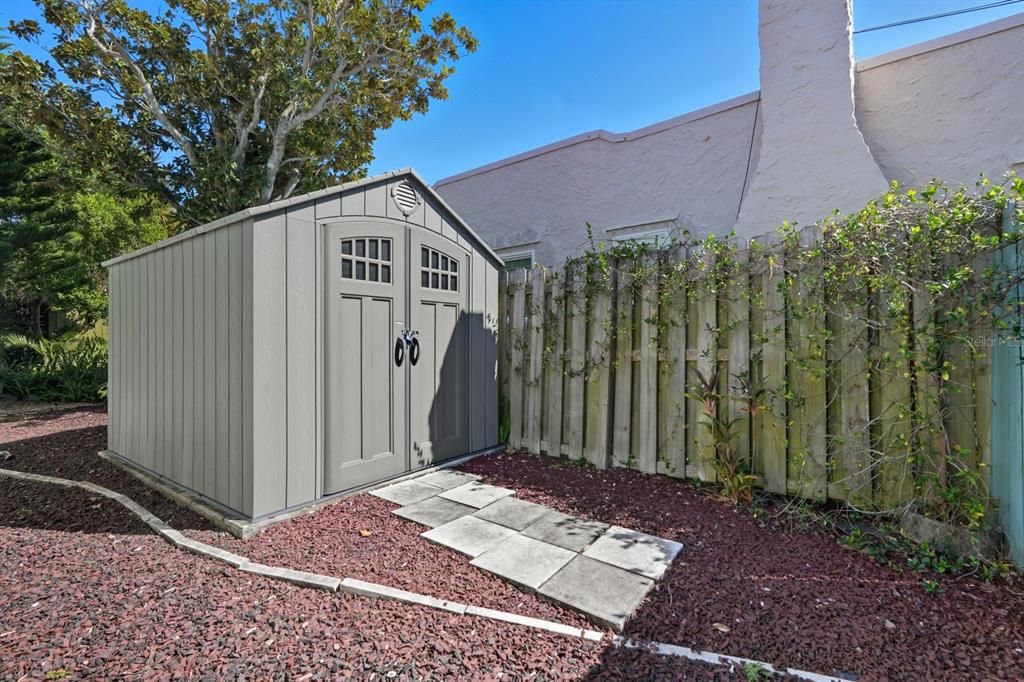 For Sale: $369,000 (3 beds, 2 baths, 1527 Square Feet)