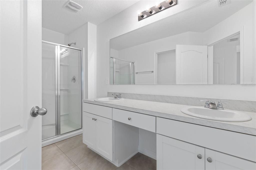 For Sale: $275,000 (3 beds, 2 baths, 1795 Square Feet)