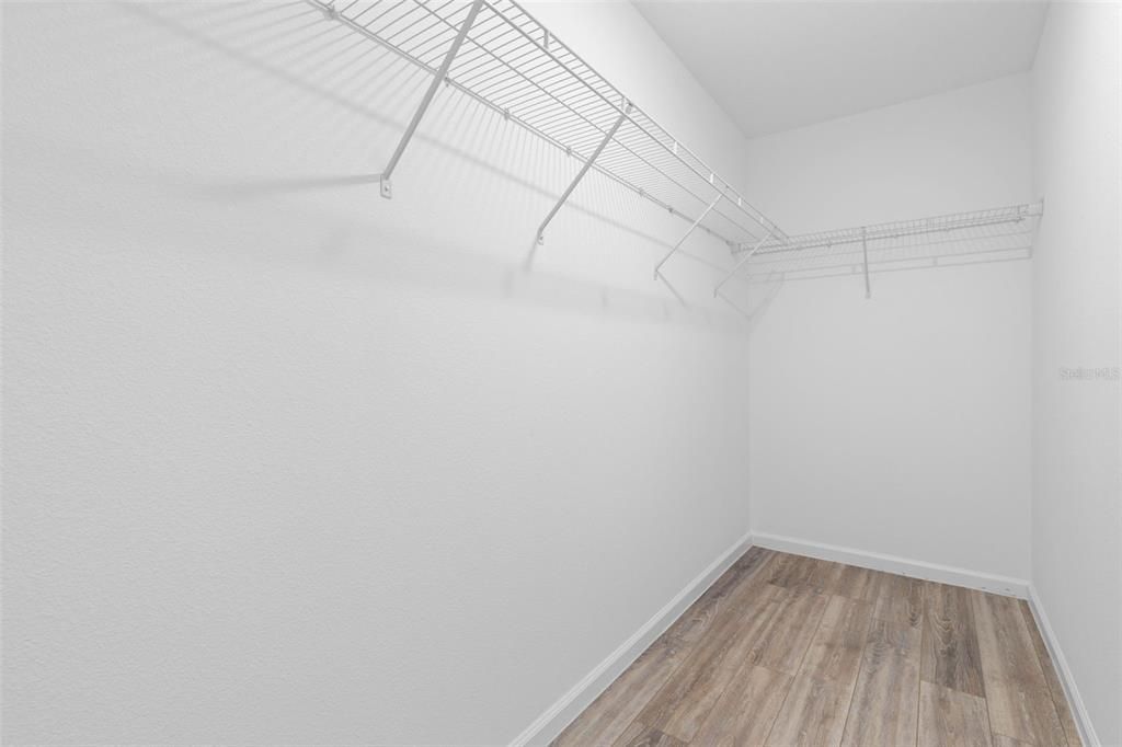 For Sale: $275,000 (3 beds, 2 baths, 1795 Square Feet)