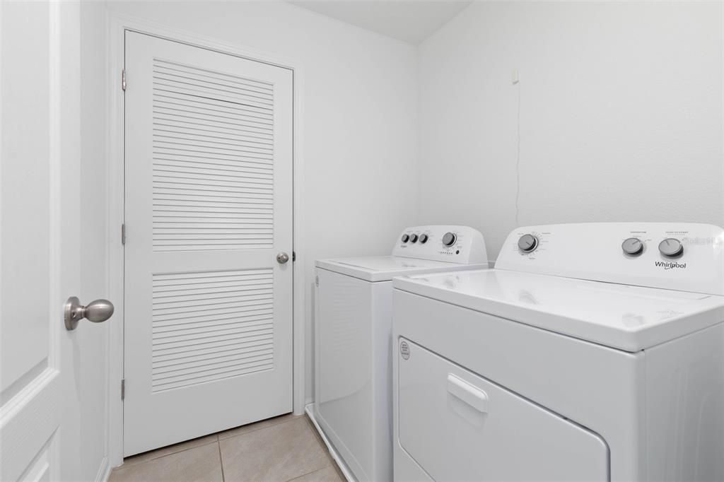 For Sale: $275,000 (3 beds, 2 baths, 1795 Square Feet)