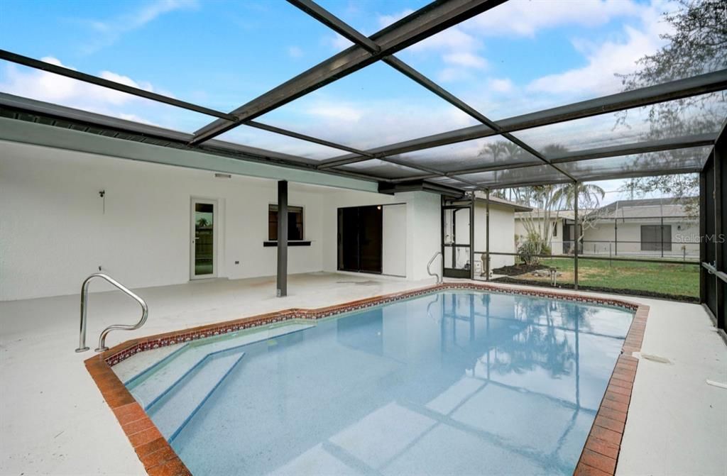 出租: $2,290 (3 贝兹, 2 浴室, 1430 平方英尺)