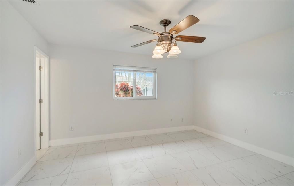 出租: $2,290 (3 贝兹, 2 浴室, 1430 平方英尺)